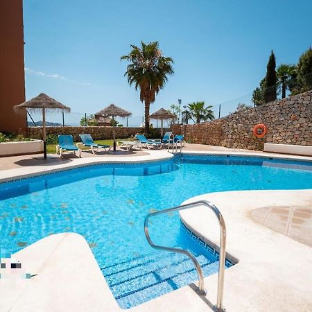 Vista Bahia Con Piscinas, Parking Y Terraza Apartment La Herradura  Bagian luar foto