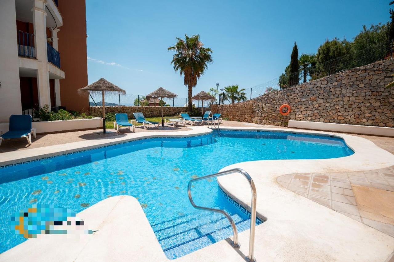 Vista Bahia Con Piscinas, Parking Y Terraza Apartment La Herradura  Bagian luar foto