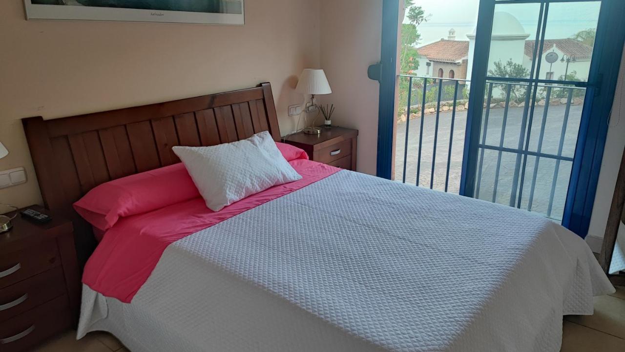 Vista Bahia Con Piscinas, Parking Y Terraza Apartment La Herradura  Bagian luar foto